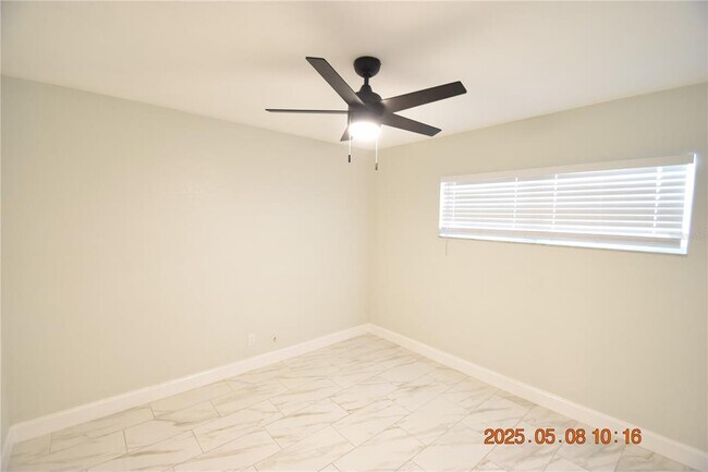 Building Photo - 1019 Spindle Palm Way