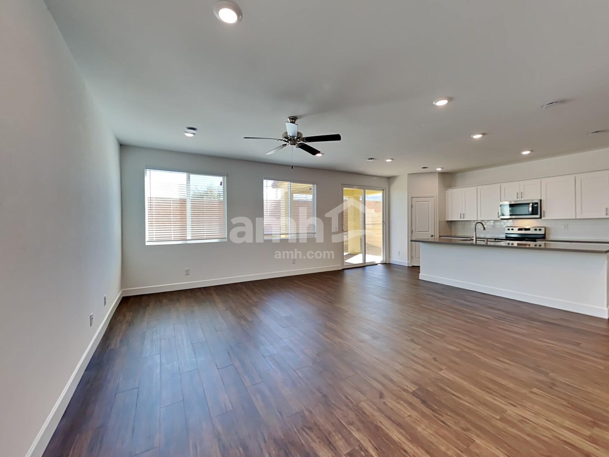 Building Photo - 8817 Tiger Tooth Ave