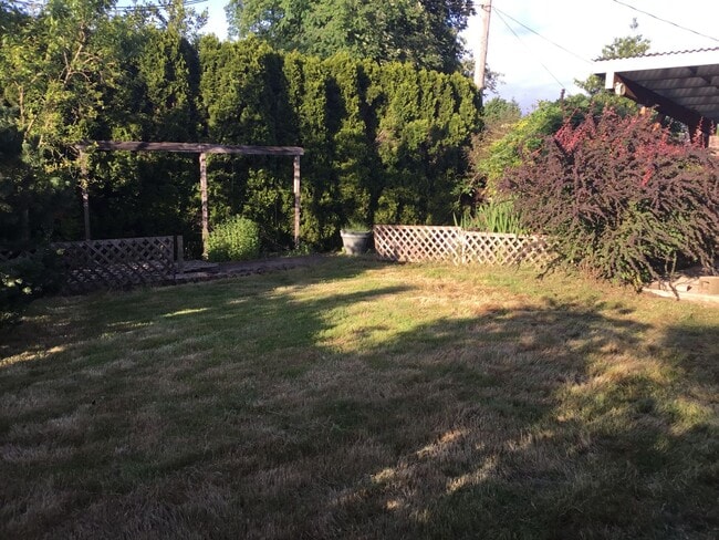 Building Photo - ST JOHN'S RANCH