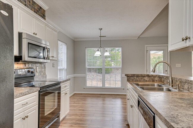 Building Photo - 789 Michelle Ct