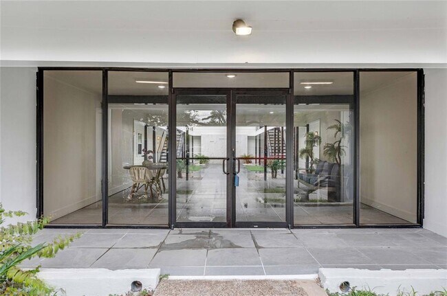 Building Photo - 712 Avenue H