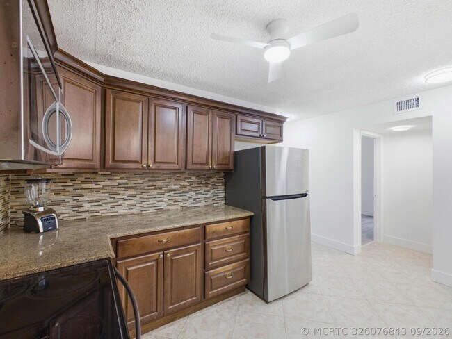 Building Photo - 9160 Fairbanks Ln