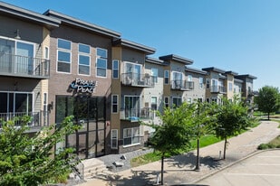 Building Photo - Prairie Place