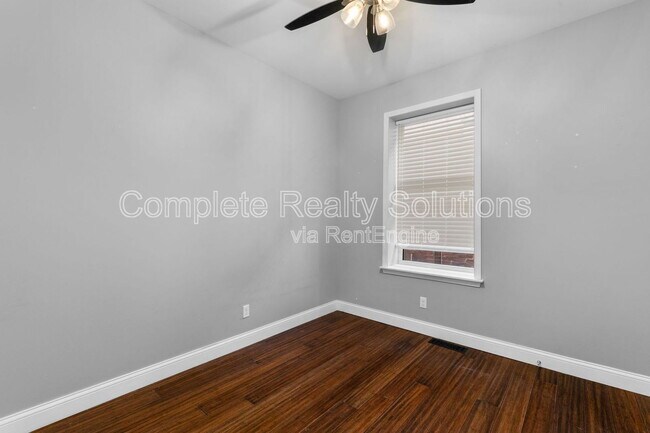 Building Photo - 3466 S Spring Ave