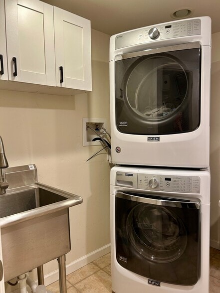 Building Photo - 435 Hubbard Gulch Rd