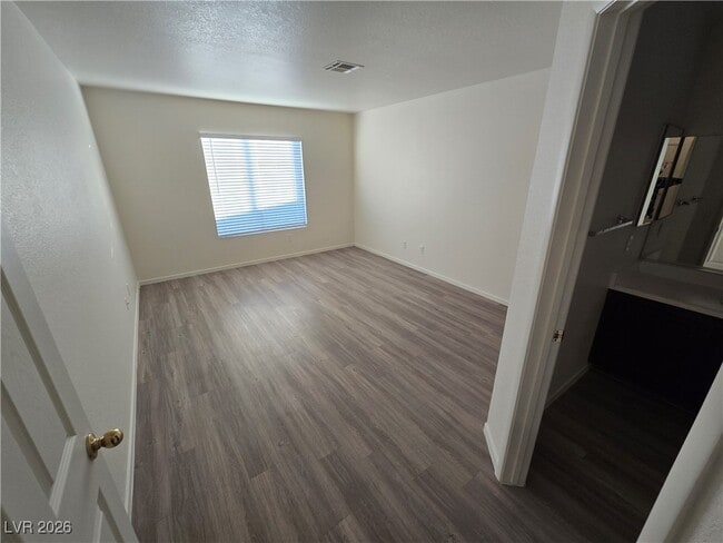 Building Photo - 4517 Blue Magic Way