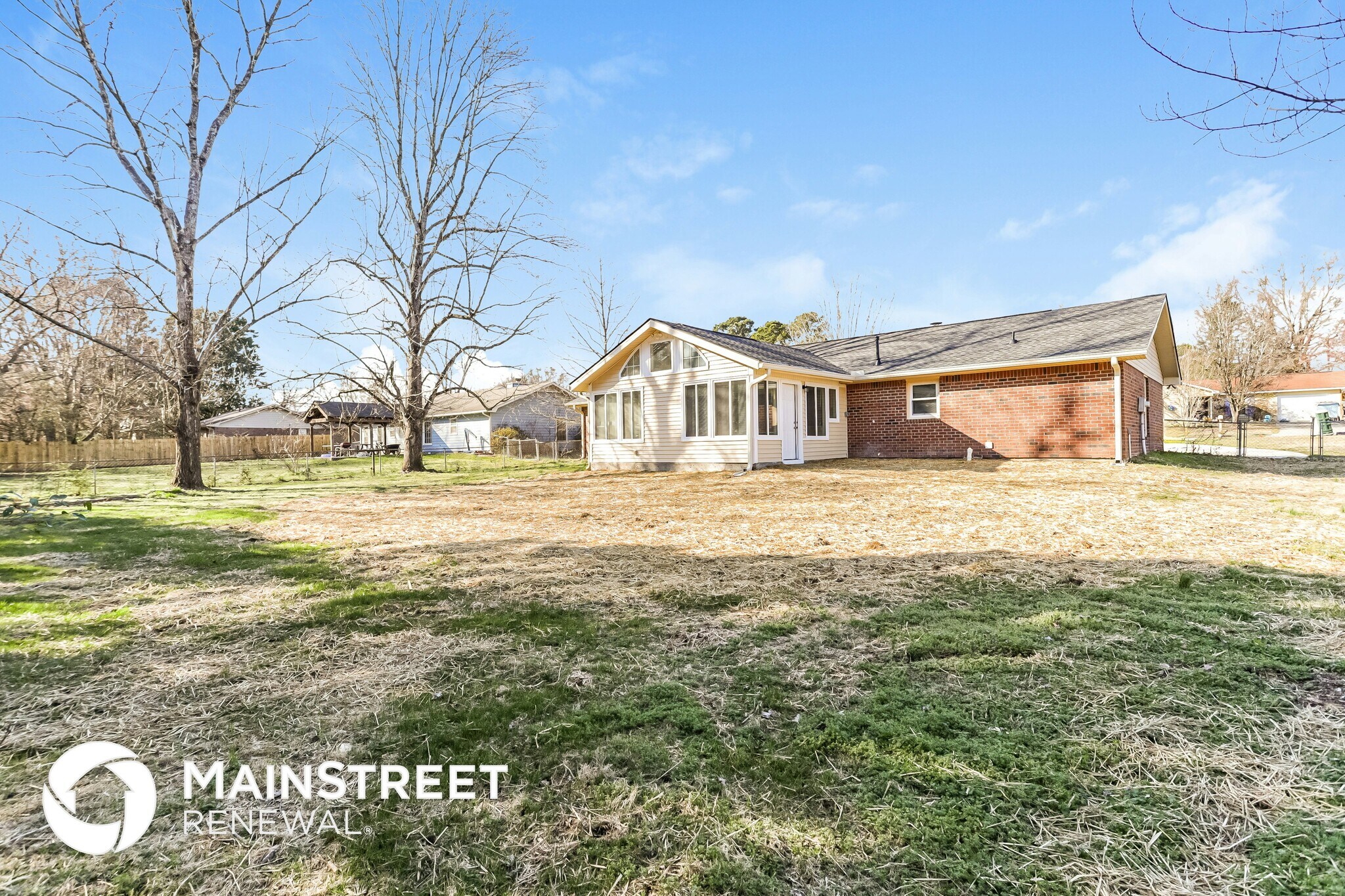 Building Photo - 155 N Hampton Dr