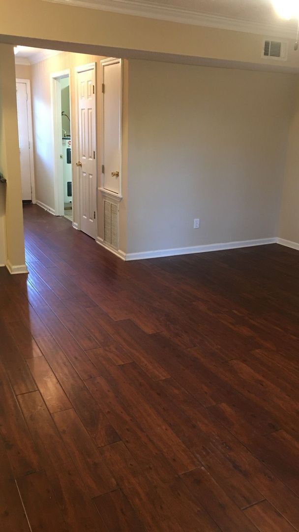 Building Photo - Grecian Gardens