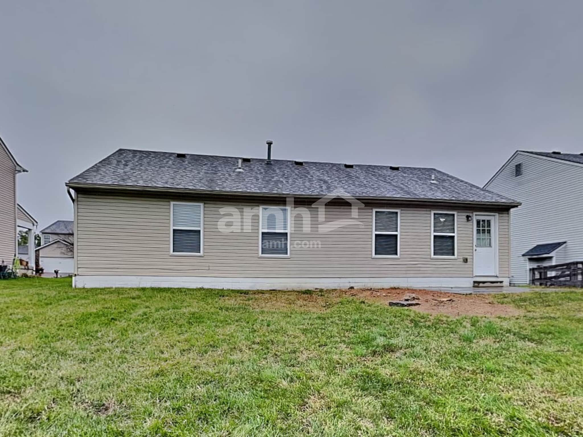 Building Photo - 12 Mynah Dr