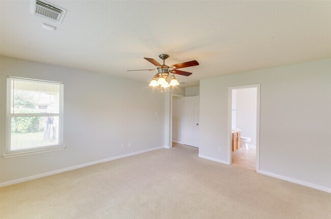 Building Photo - 3302 Legends Landing Dr