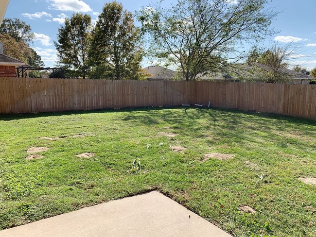 Building Photo - Beautiful 3 Bedroom, 2 Bath Home in Flint!