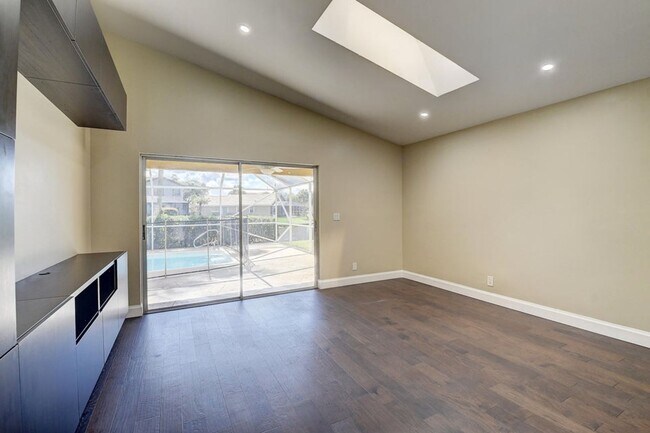 Building Photo - Rainbow Lakes