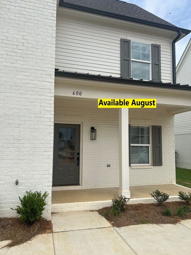 Primary Photo - 600 Cottage Grove Cir