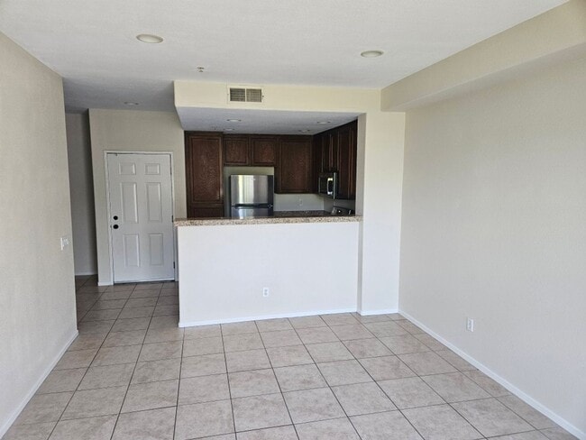 Building Photo - 1241 Santa Cora Ave
