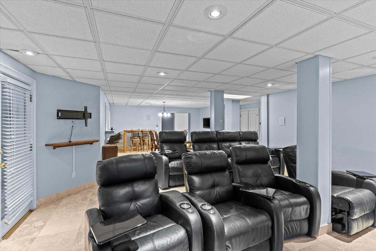 Building Photo - 200 Asphodel Dr