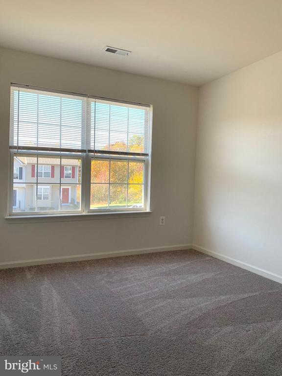 Building Photo - 211 Merrill Ct