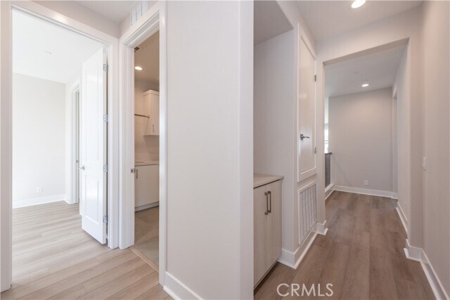Building Photo - 180 Longden