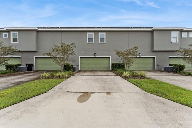 Building Photo - 13468 Stoddart Ave