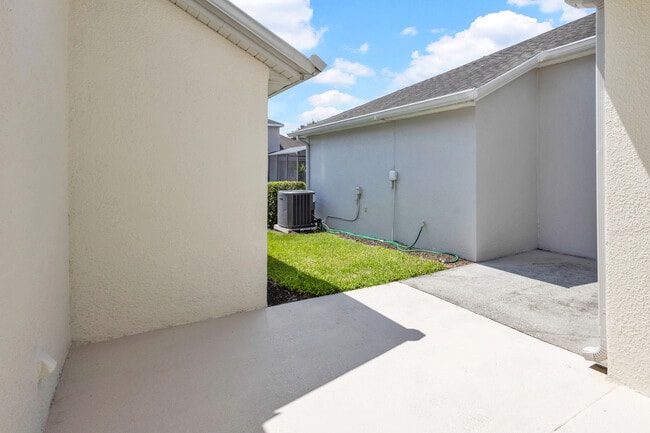 Building Photo - 14480 Chinese Elm Dr