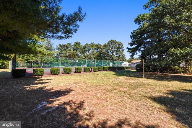 Building Photo - 3501 Wedgewood Ct