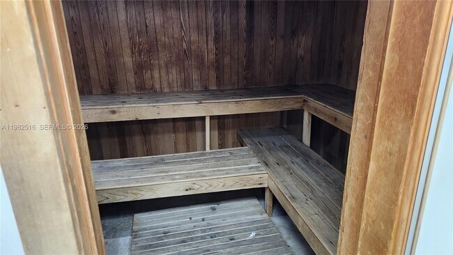 Building Photo - 2403 Antigua Cir