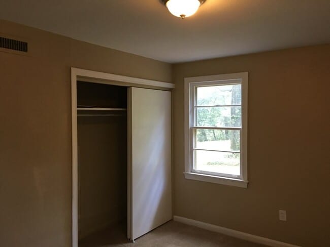 Building Photo - 418 Laborde Dr