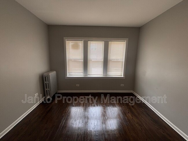 Building Photo - 2914 W 64th St