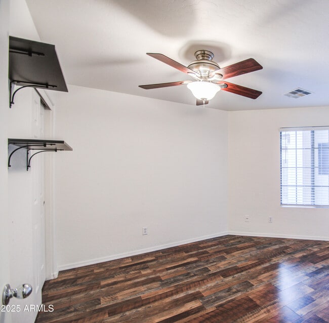 Building Photo - 2586 W Bartlett Way