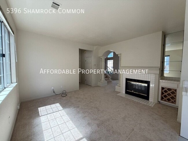 Building Photo - 5396 Shamrock Common