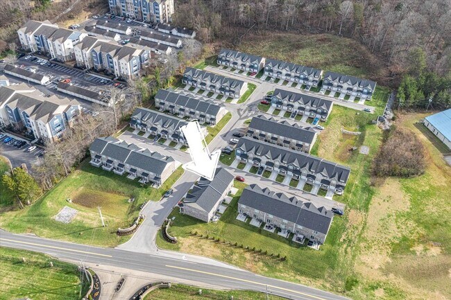 Building Photo - 7031 Hidden Ridge Wy