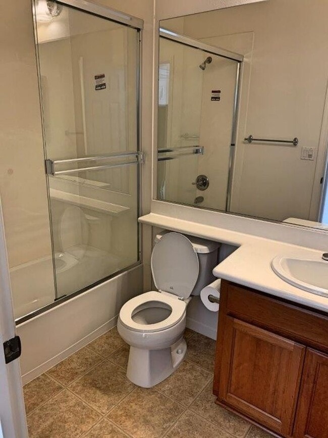 Building Photo - NEWER MODERN 3 BEDROOM VACAVILLE *STAR REN...