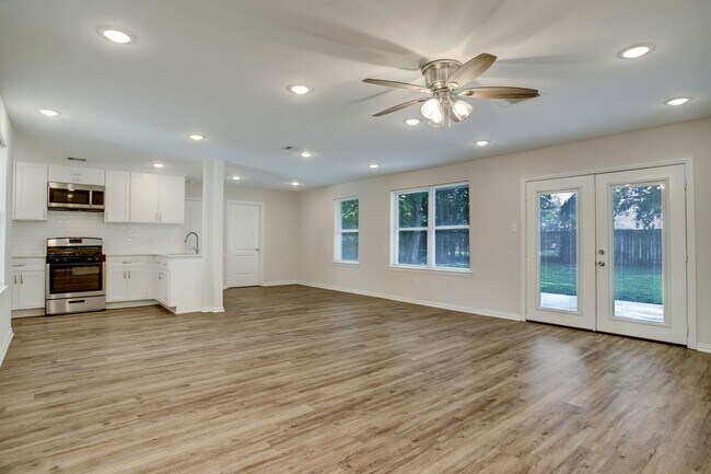 Building Photo - Beautiful Single-Family Home for Rent