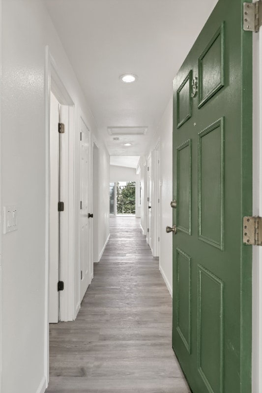 Building Photo - 10607 Des Moines Memorial Dr