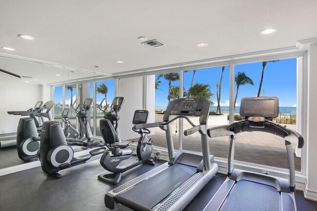 Building Photo - 3000 S Ocean Blvd