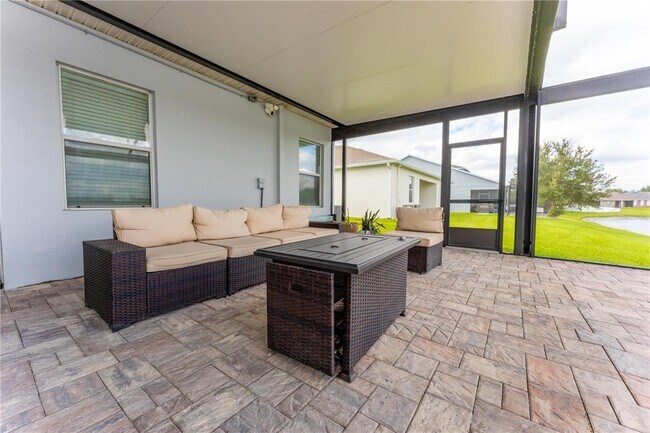 Building Photo - 3052 Youngford St