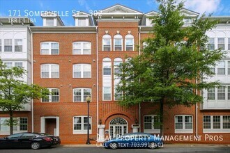 Building Photo - 171 Somervelle St