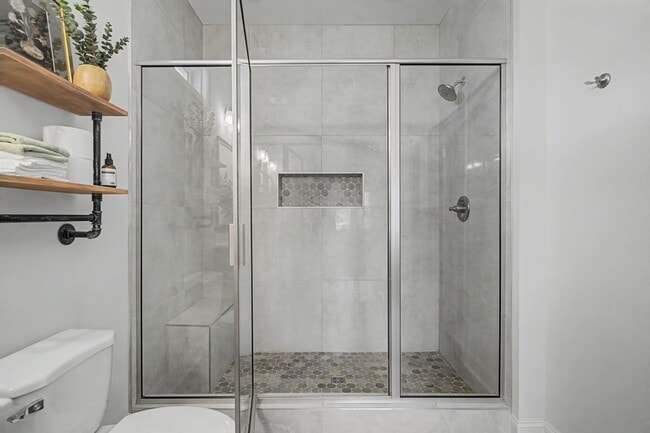 Building Photo - 2138 Ireland Wy