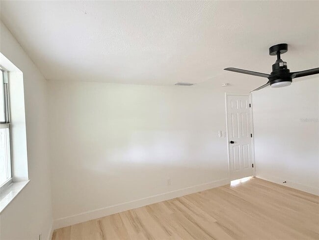 Building Photo - 8512 Longboat Ln