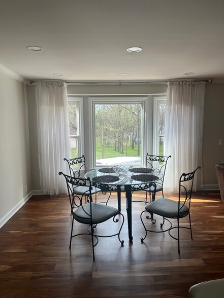 Breakfast area - 9217 Shawnee Trl