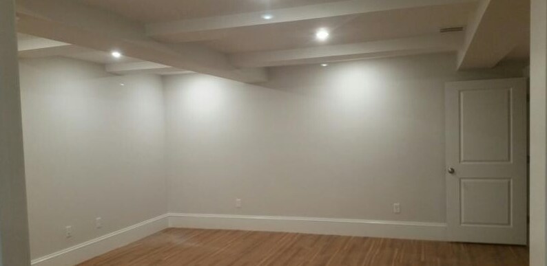 Building Photo - 2044 Beacon St