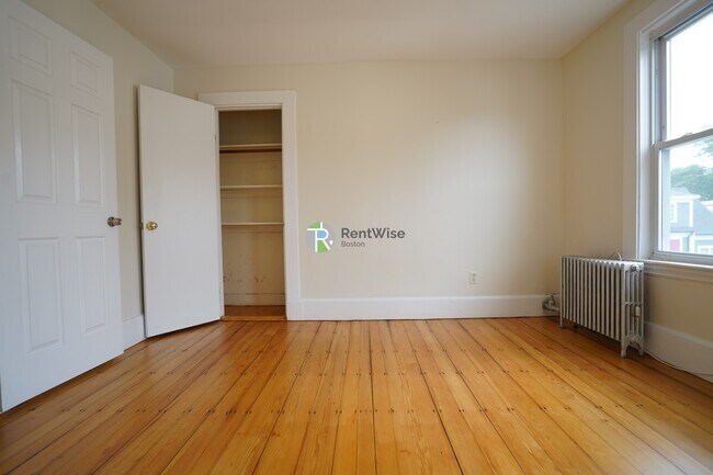 Building Photo - 21 Plainfield St