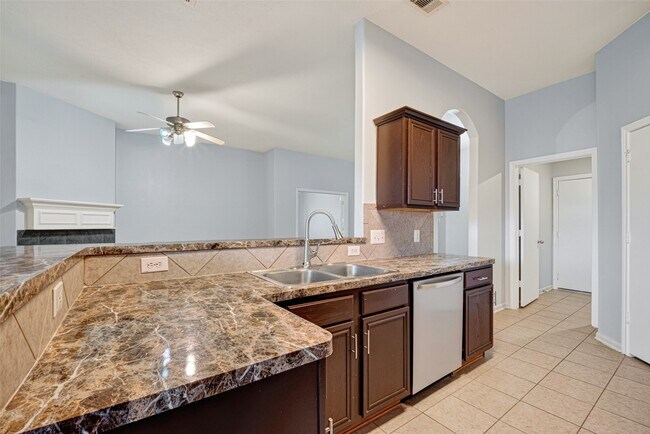 Building Photo - 9241 Clearwood Landing Blvd