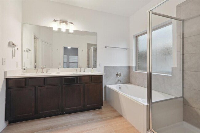 Building Photo - 1107 Cadence Dr