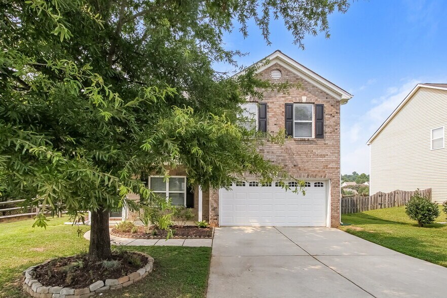 Primary Photo - 255 Flanders Dr