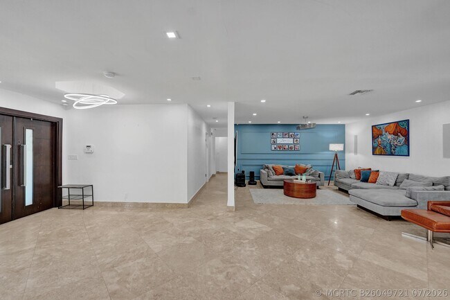 Building Photo - 4701 N 36th Ct