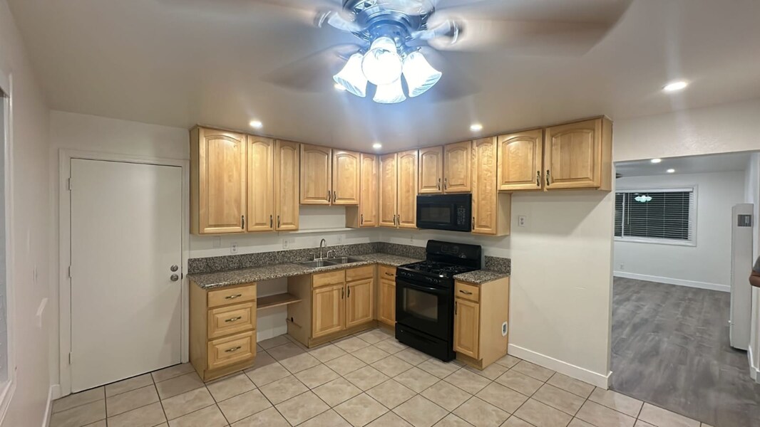 Kitchen & 2nd Entry - 2302 W Roberta Ave