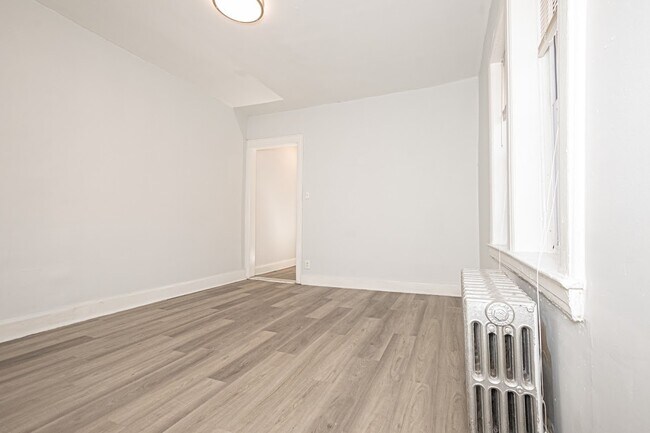 Building Photo - 8610 John F. Kennedy Blvd