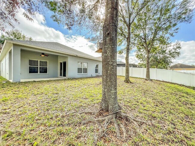 Building Photo - 1827 Great Falls Way