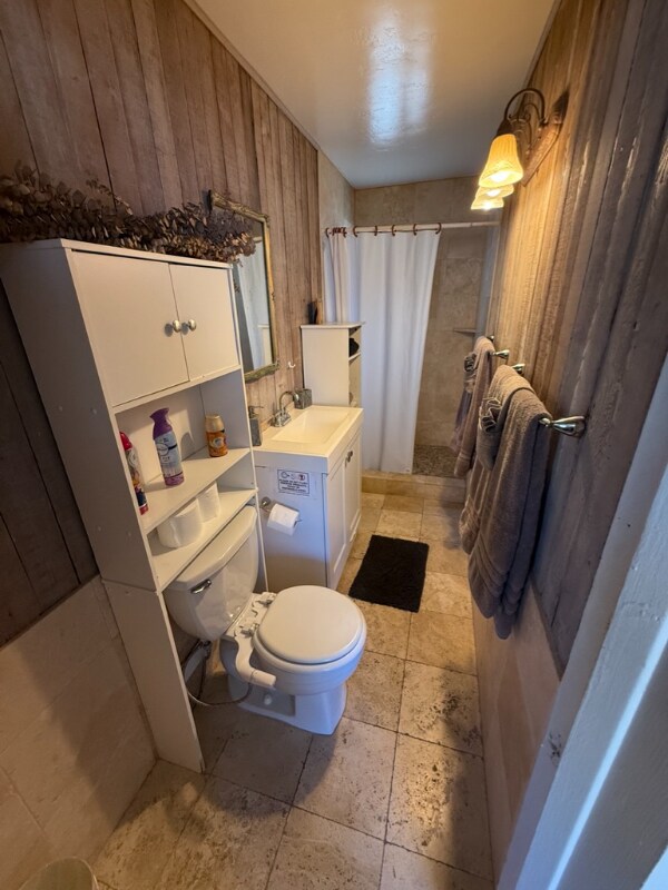 Building Photo - 717 Portsmouth Ct