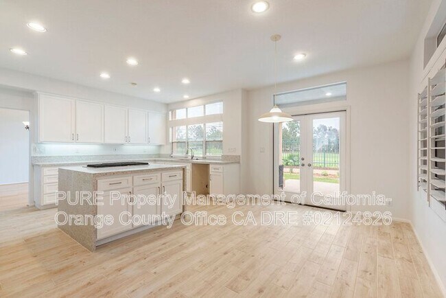 Building Photo - 11930 N Riviera